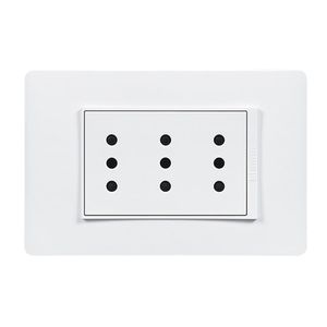 Enchufe Embutido Triple 2P T 10A Luzica