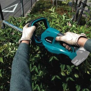 Corta Setos Inalambrico 18V 520Mm  1Bat 3Ah   Cargador Duh523Rf Makita