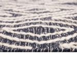 C572065-010805-2