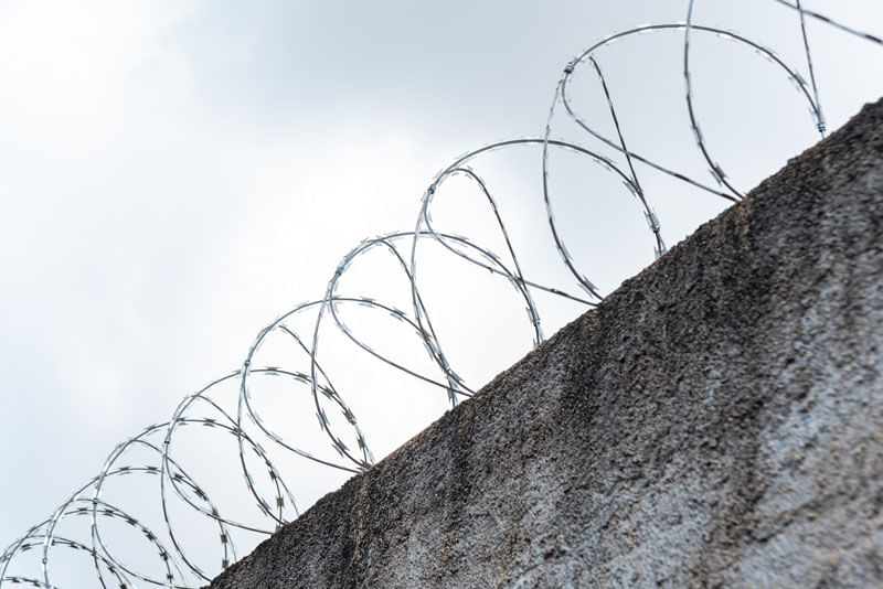 Concertina Corta Con Candado 300Mmx10Mt Caja Inchalam-1762182407256