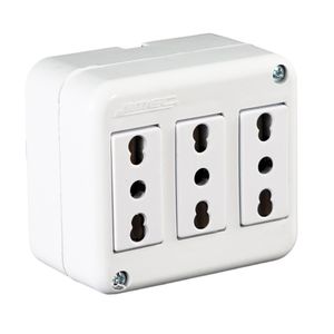 Enchufe Sobreponer Triple 2P+T 250V/10A Blanco Mec