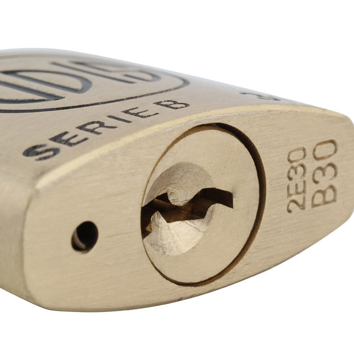 Candado Igualado B30 3Llaves Odis-1770911111223